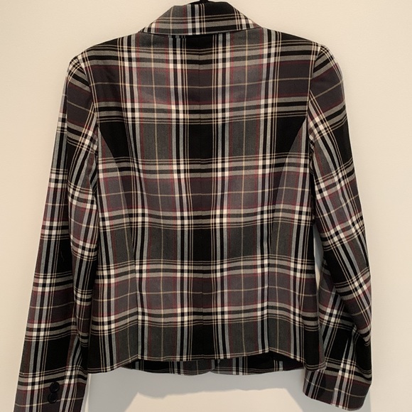 Size medium plaid blazer - Picture 5 of 5